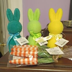 Hobby Lobby Orange & White Gingham Plush Carrot Bundle And Three Felt New Bunnie